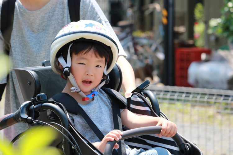 祖父母に 子ども乗せ自転車で送迎お願い に待った 知っておきたいリスクとは Kufura クフラ 小学館公式