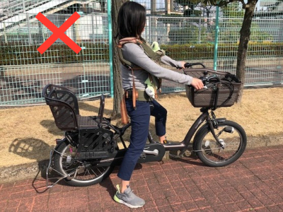 生後4か月半 おんぶ 自転車