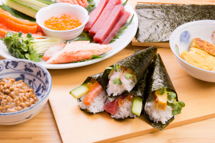 3位サーモンを超えた2位 1位は 家族に人気の 手巻き寿司の具材 ランキング Kufura クフラ 小学館公式
