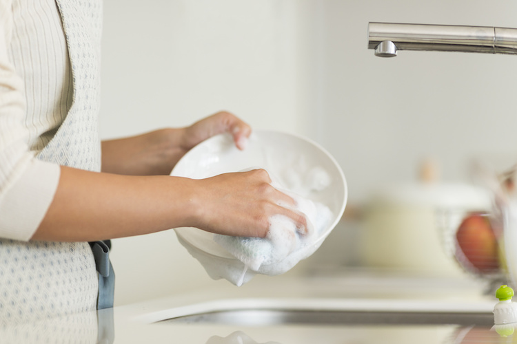 抗菌・除菌・殺菌ってどう違うの？多くの人が実は知らない「食器用洗剤」の真実