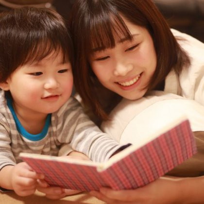 何度もせがまれ…エンドレス！同じ本を繰り返し読むのがツライとき、どうする？【絵本ナビ編集長の読み聞かせ相談】♯9