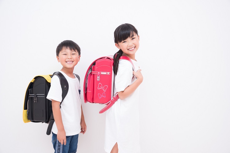 「ランドセル」の購入準備を始める前にチェック！先輩ママに聞いた絶対外せないポイントは…