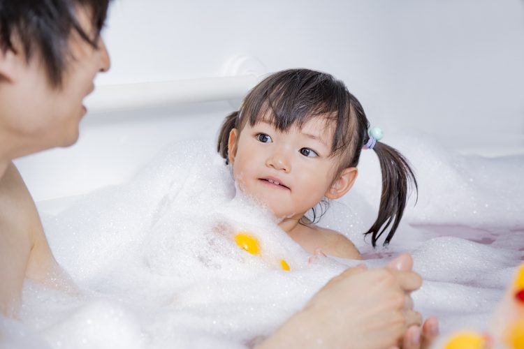 【娘とパパ編】「子どもと一緒にお風呂は」いつまで？ママの本音がポロリも…