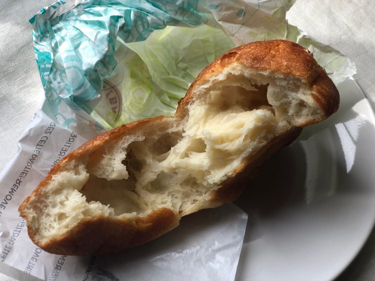 水分たっぷり！もっちもちの「ジュウニブンベーカリー」のパン【80歳の料理家・祐成陽子さんの、ずっと美味しいモノ】#16