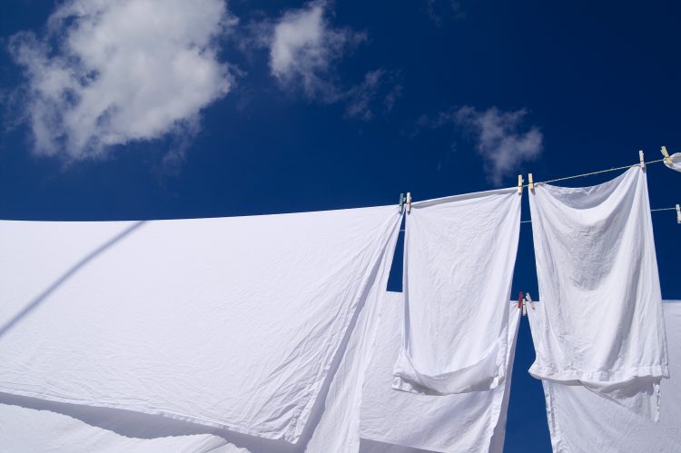 1カ月以上洗濯しない人も続出 秋冬のシーツの洗濯頻度 女性500人に調査 Kufura クフラ 小学館公式