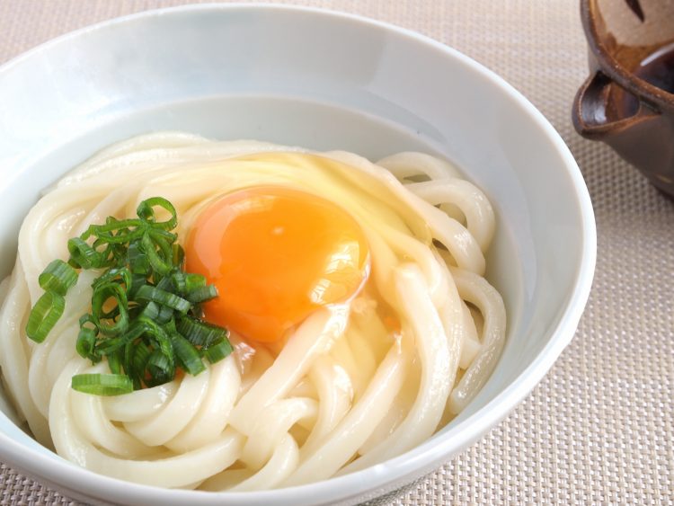 3玉100円のゆでうどん 家族に人気のメニュー 4位 カレーうどん を超えた1位は Kufura クフラ 小学館公式