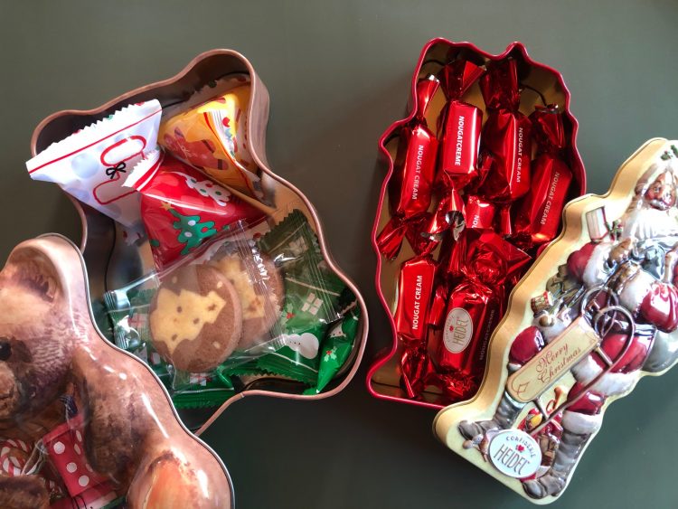 カルディ クリスマス 缶菓子