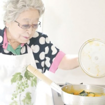 追悼・鈴木登紀子さん 日本料理研究家として、96歳まで伝え続けた愛おしき「おふくろの味」