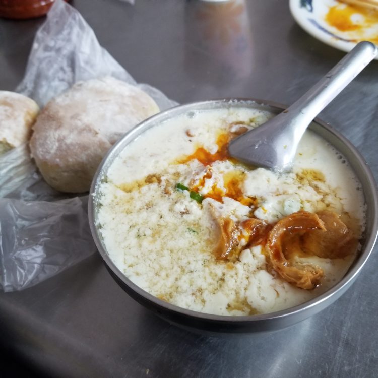 話題の台湾朝ごはん 鹹豆漿 シェンドウジャン が自宅で 台湾通ライターが教えてくれたカンタン美味しいレシピ 台湾妄想旅ごはん 1 Kufura クフラ 小学館公式