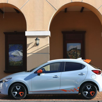 カラバリ198種類！マツダ「MAZDA2」は私らしい車時間が叶う、アンケートNo.1車種【ママにイチオシ車種はコレ！】