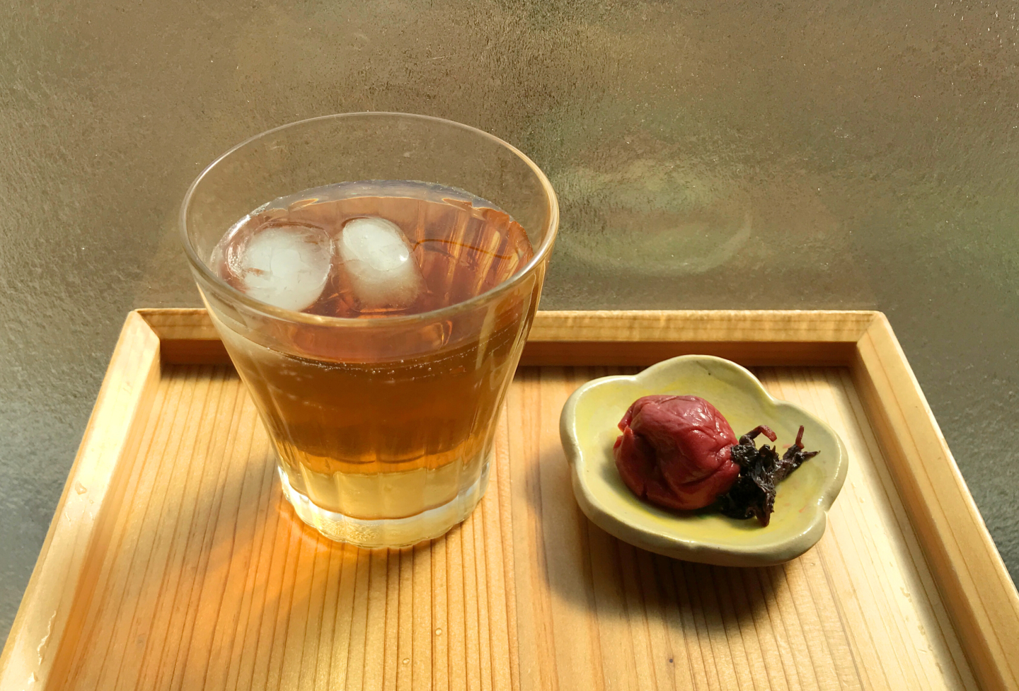 「麦茶」は熱中症対策になる？塩分補給は必要？管理栄養士が、専門の医師にインタビュー！【夏の飲み物、どう選ぶ？#1】
