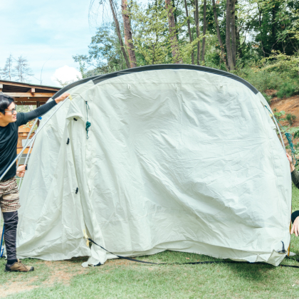 「キャンプの失敗あるある」就寝中にテント倒壊、寝袋忘れ…先輩キャンパーたちの体験から学ぼう