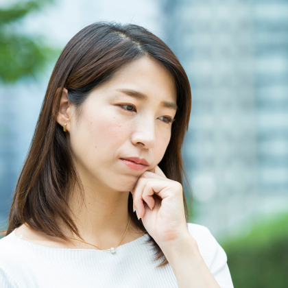「いやがらせ」を「する人」も「される人」も心は痛んでいる!? 経験者に聞いたリアルな本音